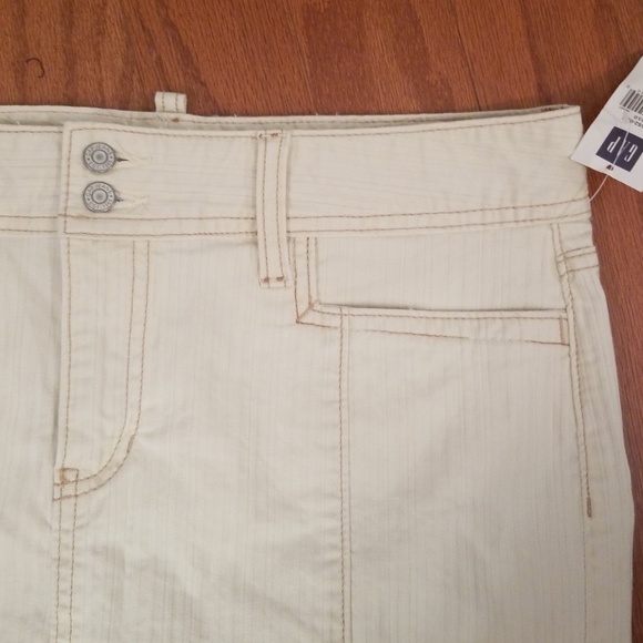 GAP denim skirt - Picture 3 of 8